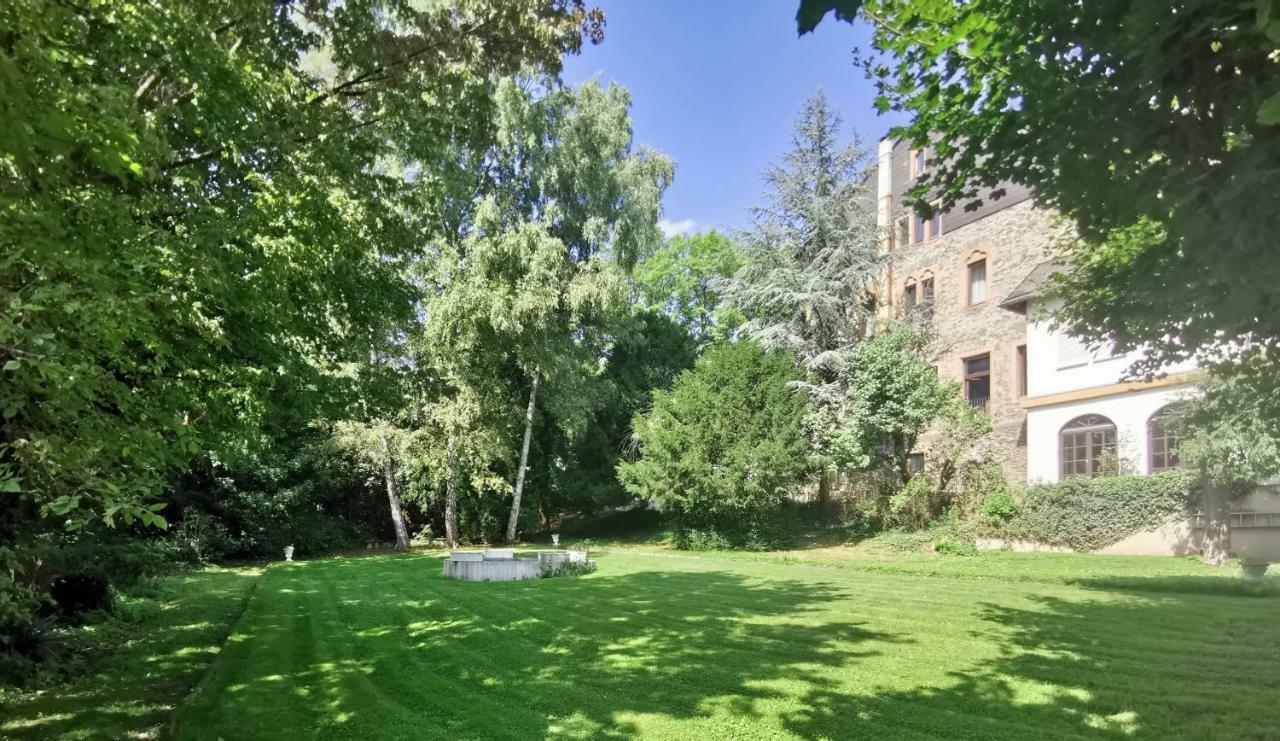 Schlosshotel Braunfels & Himmelreich Bagian luar foto